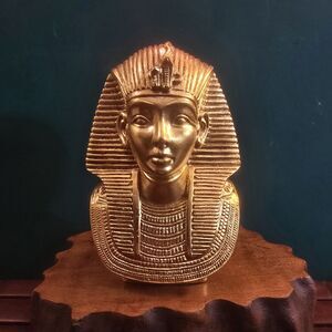 Vintage King Tutankhamun Egyptian Pharaoh Golden Bust Resin 5.25"x3.5"x3.25"